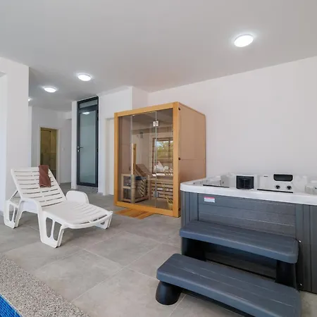 Villa Hermosa Bribir