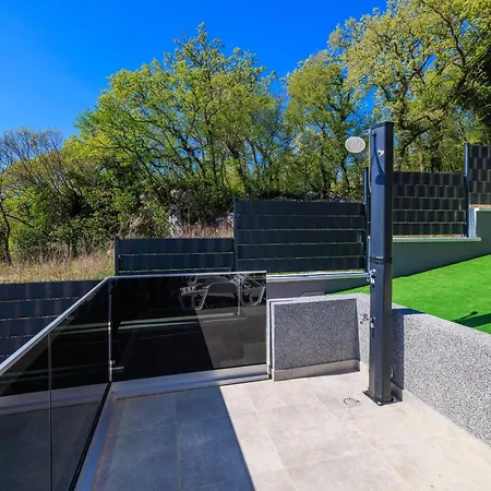 Hermosa Villa *