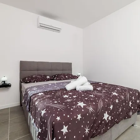Villa Hermosa *